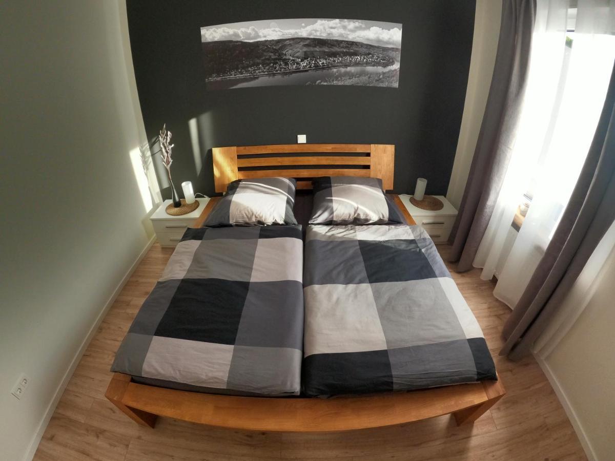 Ferienwohnung Suedkurve Briedel Bagian luar foto